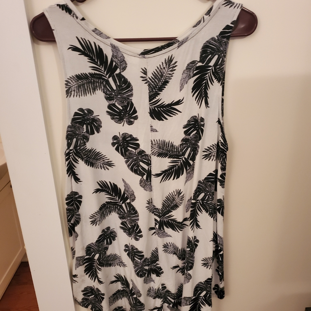 Old navy tank top